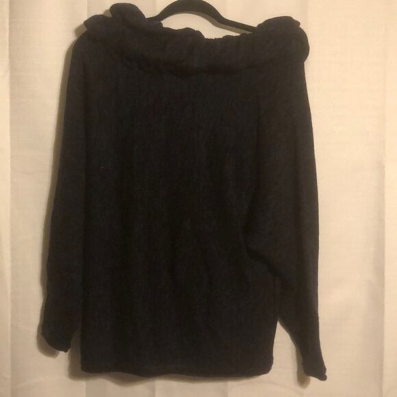 Tops - Beautiful purple and black sweater with removable infinity scarf 2